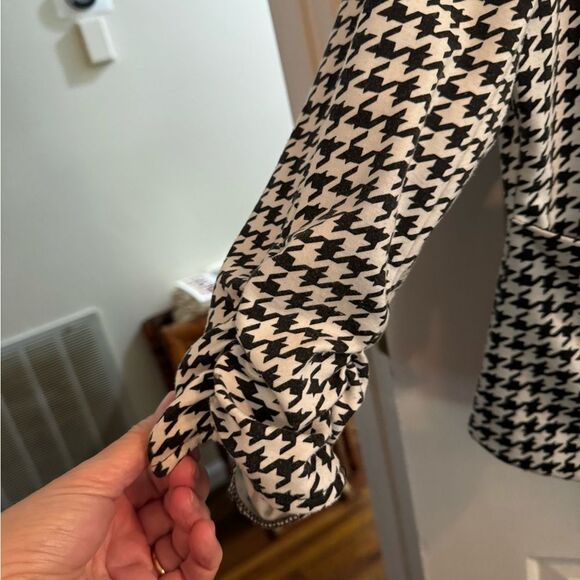 Versona Black and White Houndstooth Blazer size Large - Picture 4 of 13